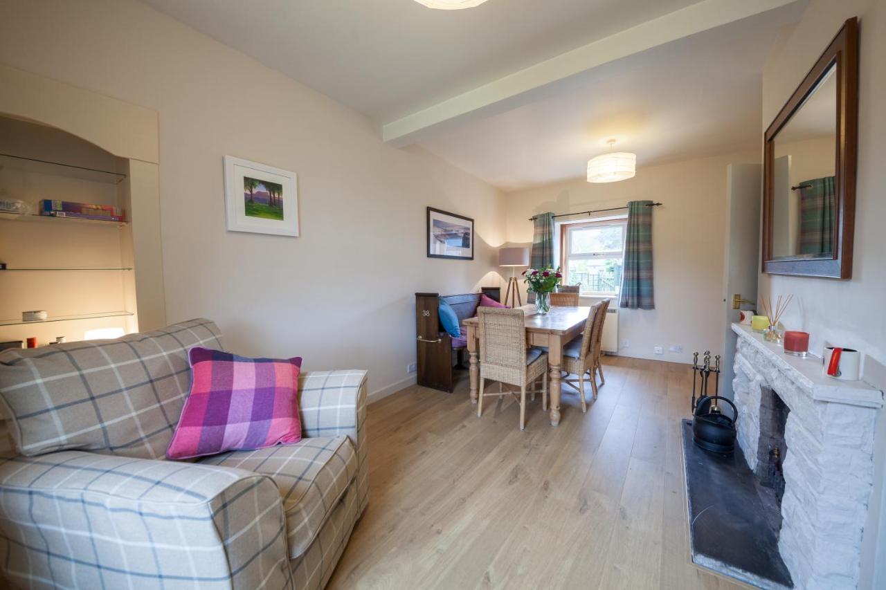 Immaculate 3 Bedroom House In Blair Atholl Exterior photo